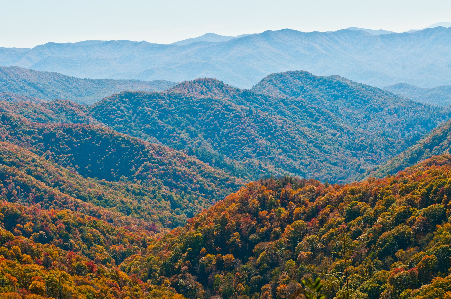 Enjoy the sights of the smoky mountains when you vacation to Gatlinburg