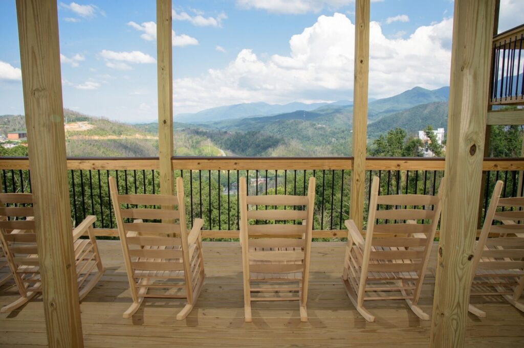 Gatlinburg large cabin rentals